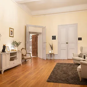 Les Chez Grand-mere A Bed and breakfast
